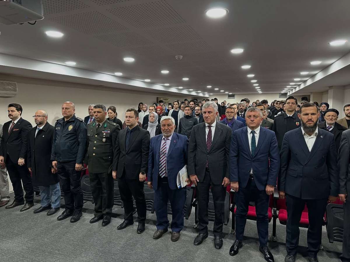 Of'ta Çanakkale Zaferi'nin 110. yılı ve şehitler anıldı