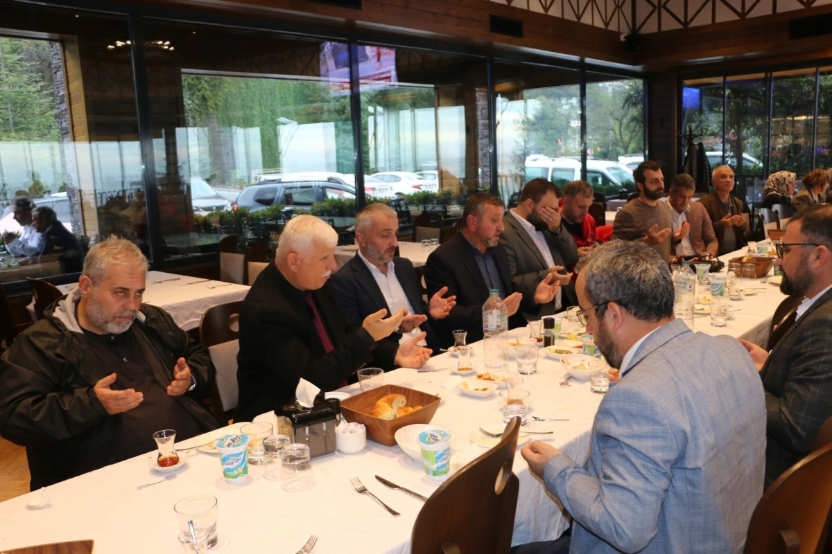 Of'ta &Ccedil;EDES koordinat&ouml;rleri moral ve motivasyon yemeğinde buluştu