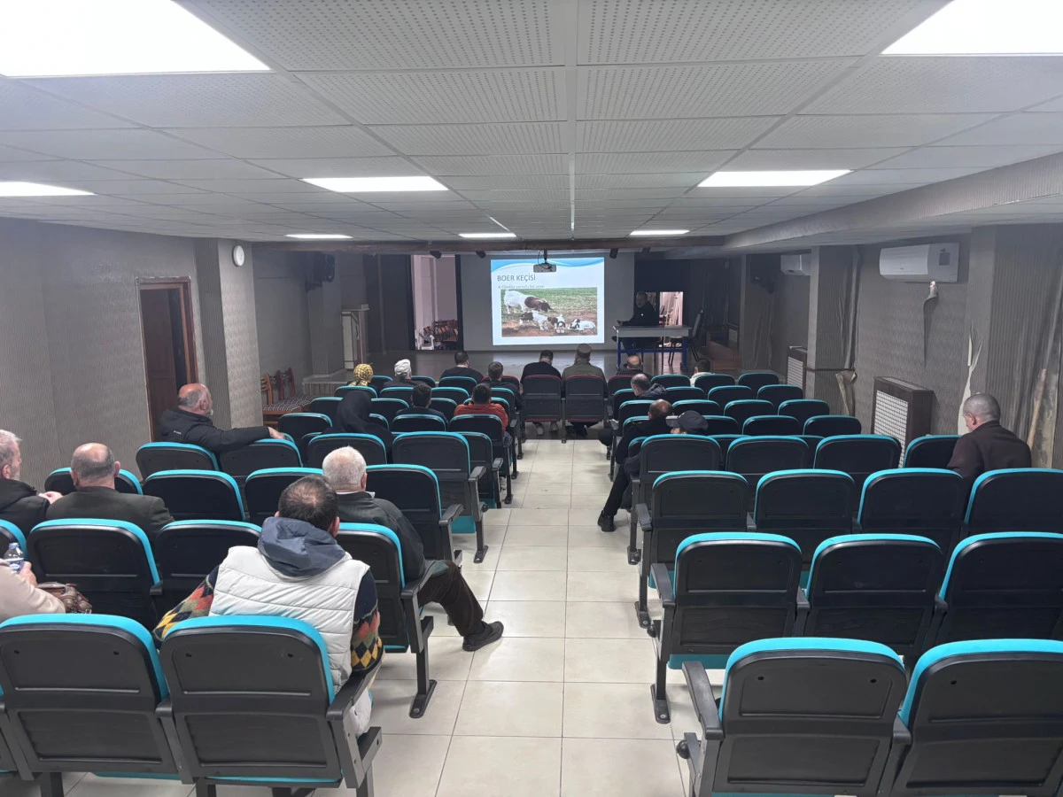 Of'ta Hayvancılığa Profesyonel Dokunuş: 38 &Ccedil;ift&ccedil;iye 'S&uuml;r&uuml; Y&ouml;netimi' Eğitimi