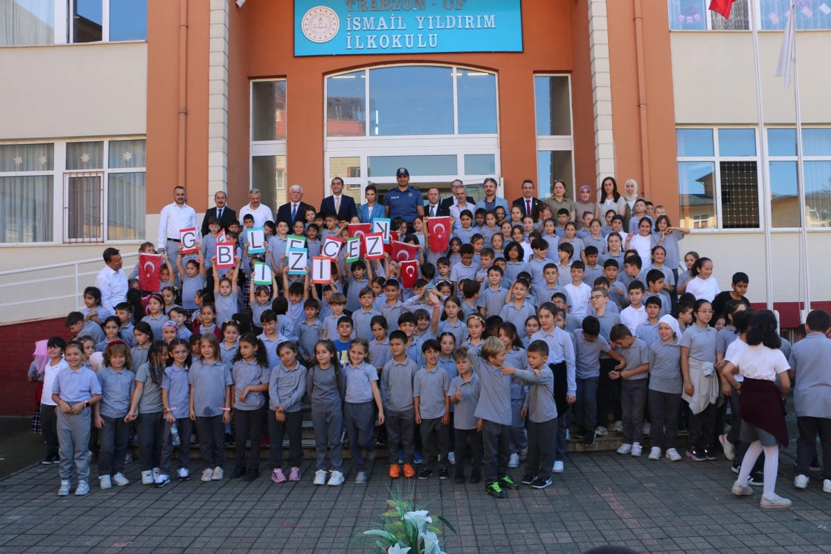 Of'ta İlköğretim Haftası kutlandı