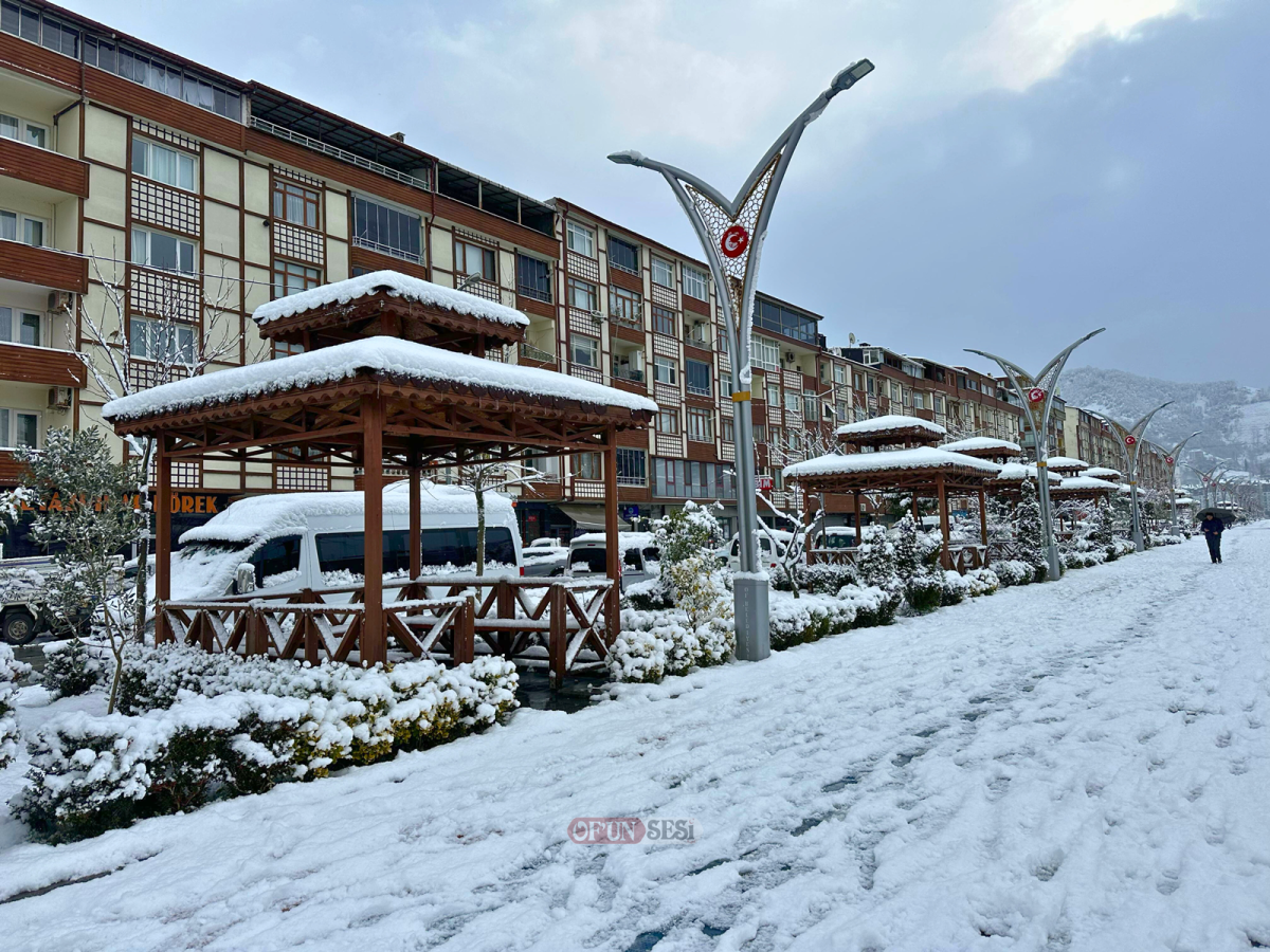 Of'ta kuvvetli yağış ve kar uyarısı!