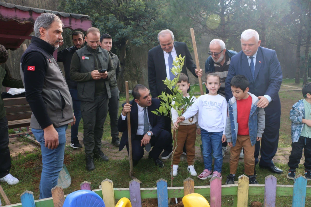 Of'ta Milli Ağaçlandırma Gününde fidan dikimi etkinliği gerçekleştirildi