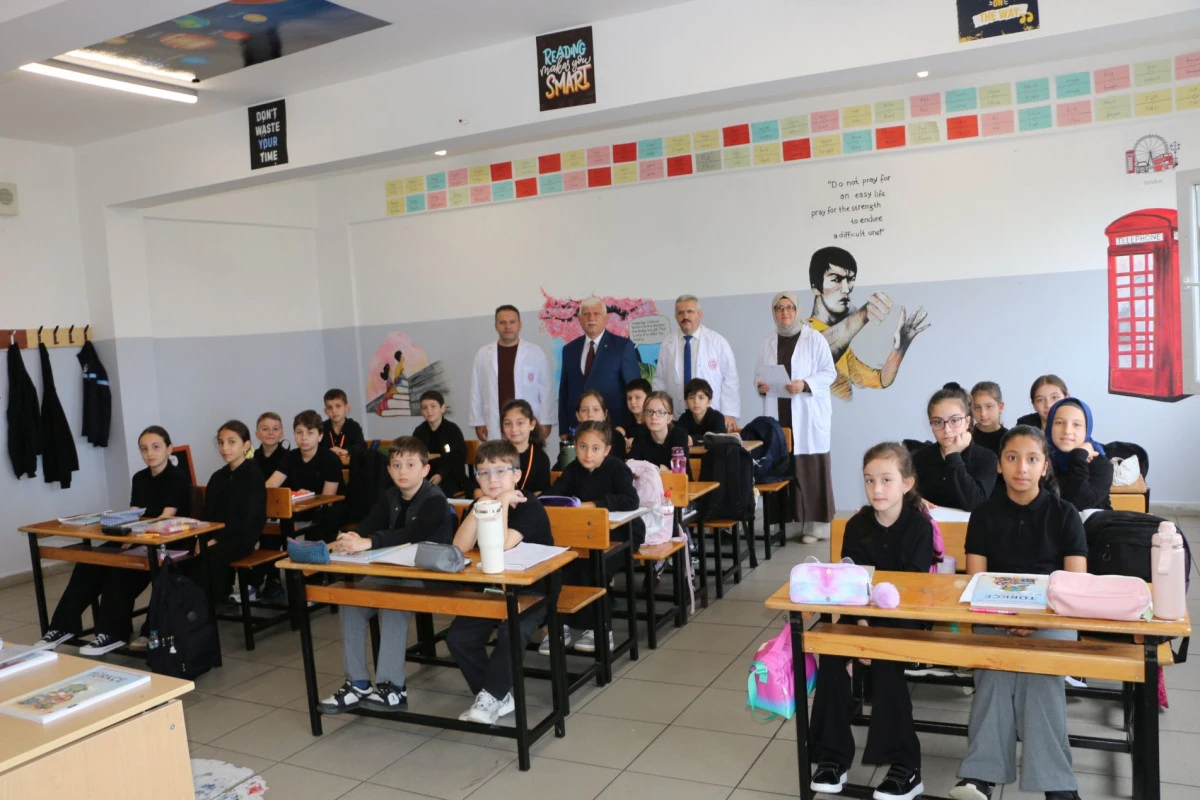 Of'ta Milli Eğitim M&uuml;d&uuml;r&uuml; Kabahasanoğlu'ndan Ali Yeşilyurt İmam Hatip Ortaokuluna ziyaret