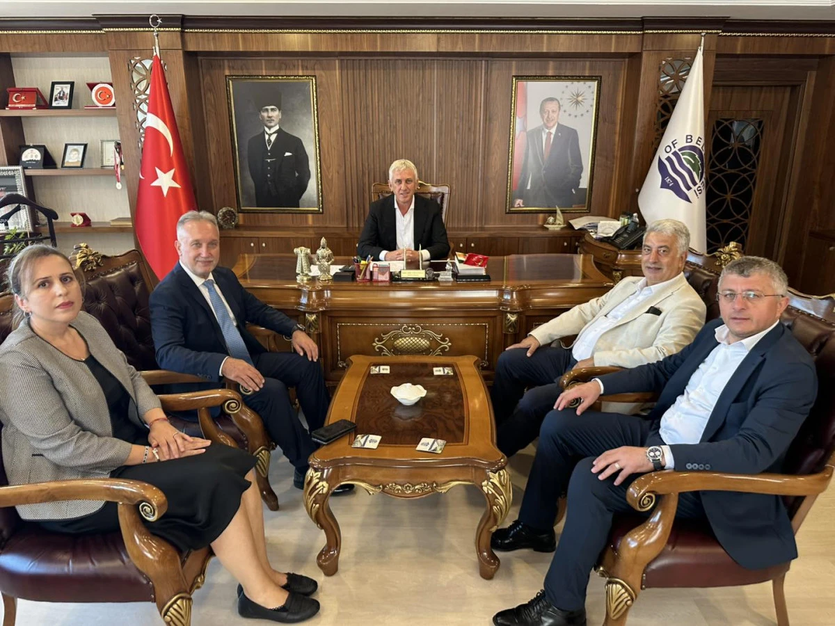 Of'ta sağlık yatırımları ve sanayi alanı istişare edildi