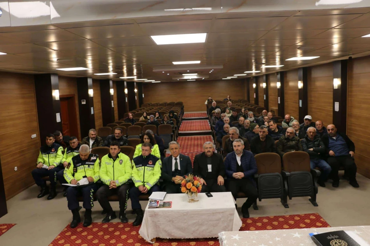 Of'ta taşımalı eğitim şof&ouml;r ve rehber personeline eğitim