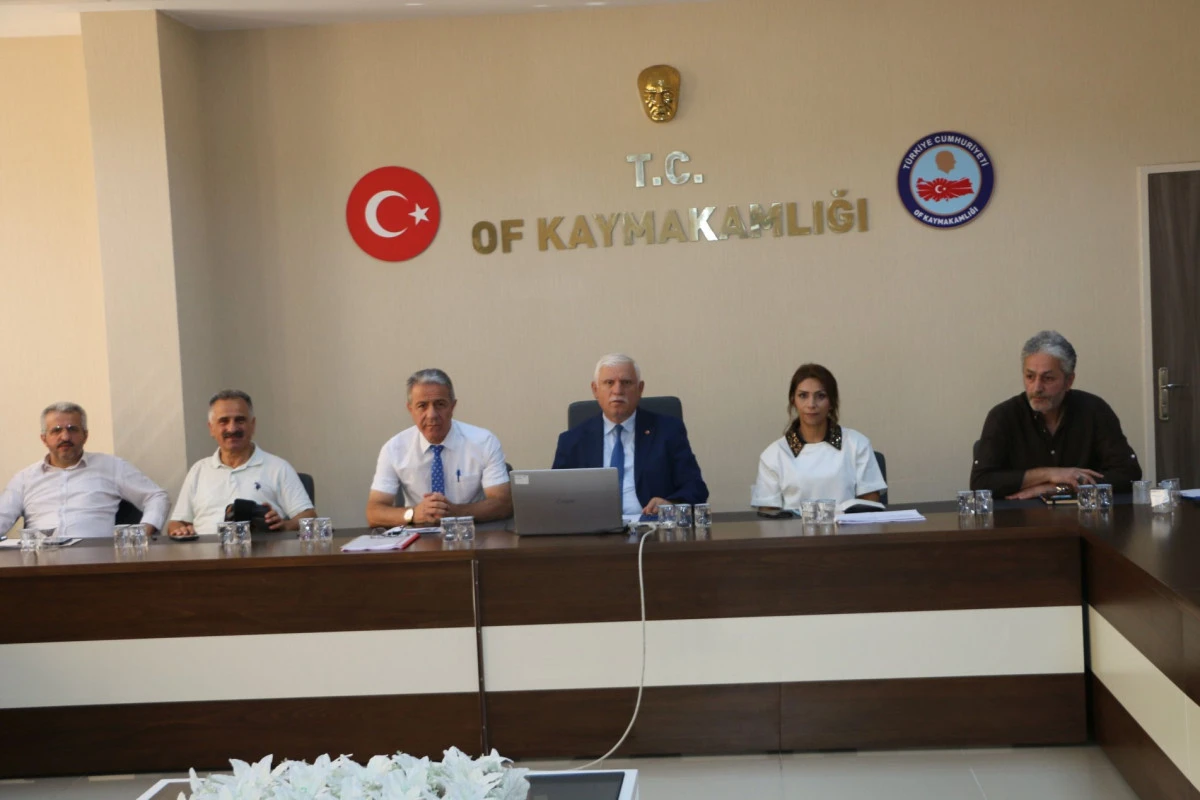 Of'ta yeni eğitim &ouml;ğretim yılının ilk m&uuml;d&uuml;rler toplantısı ger&ccedil;ekleştirildi