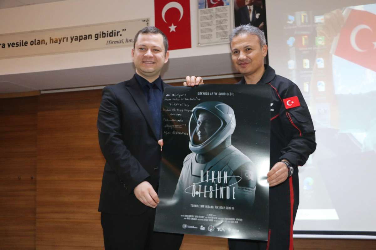 Türkiye'nin İlk Astronotu Alper Gezeravcı, Of'ta Gençlere İlham Oldu!