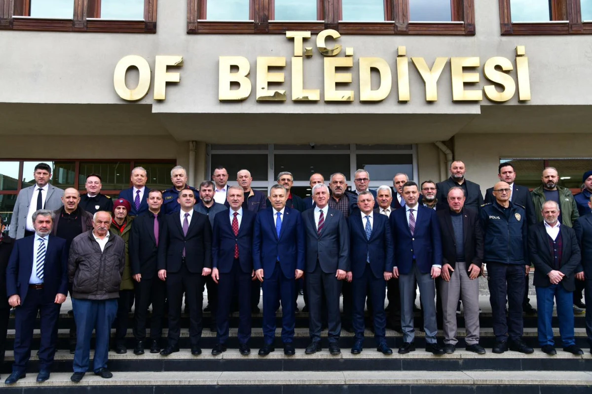 Vali Şahin ve Başkan Sarıalioğlu Of'ta Muhtarlarla Buluştu