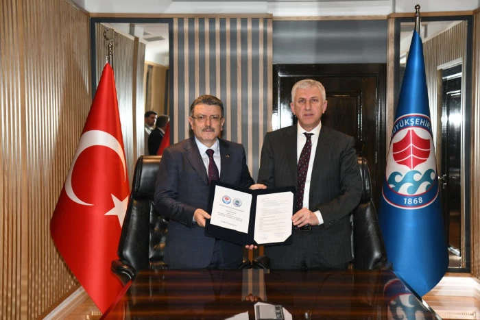 Başkan Sarıalioğlu: Of Sahili Modern G&ouml;r&uuml;n&uuml;me Kavuşuyor